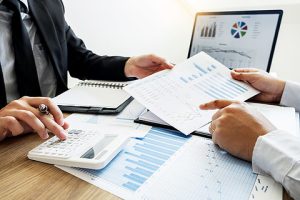 借助KNIME与AI，我们实现了催收流程的自动化